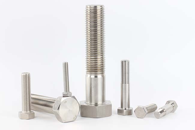 A2-70 vs A4-80 stainless steel fasteners